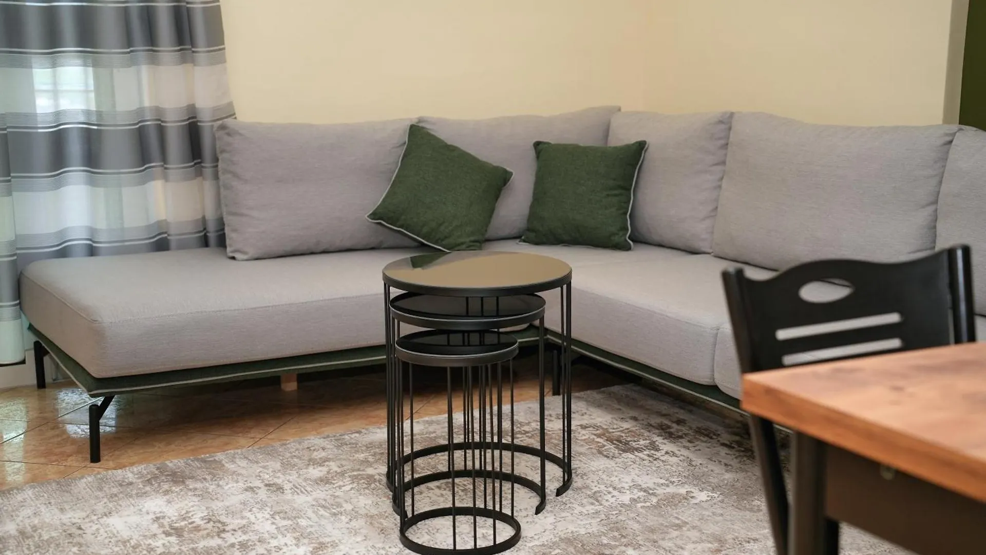 Apartament 47 Gjirokastra Apartman